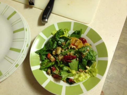 Fruity walnut spinach salad w/out dressing