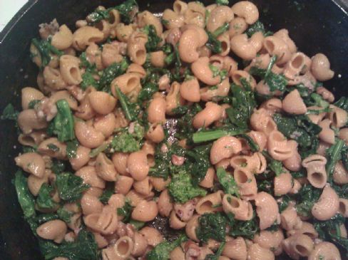 Rappini (brocoli rabe) with walnuts and macraroni