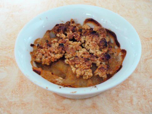 Light single-serving apple crumbles (w/ applesauce)