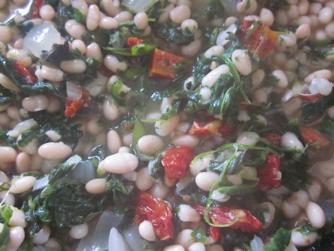 Tuscan White Beans w/ Spinach and Sun Dried Tomatoes