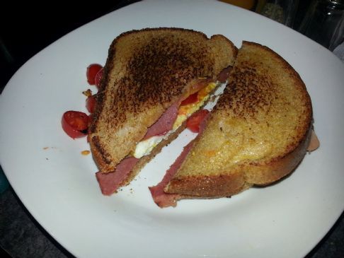 Rise & Shine Breakfast Sandwich w/ Turkey Bacon #FITFOOD