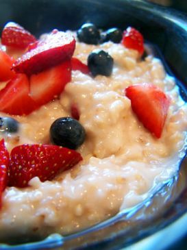 Creamy Berries Oatmeal