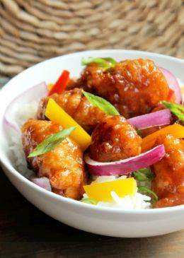 General Tso's Chicken With Pepper & Onions Over Rice 