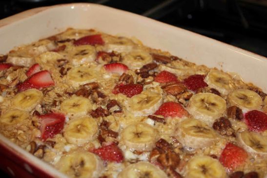 Strawberry Banana Baked Oatmeal