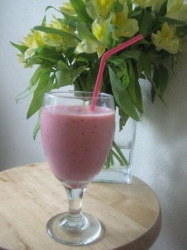 Fruity Breakfast Smoothie