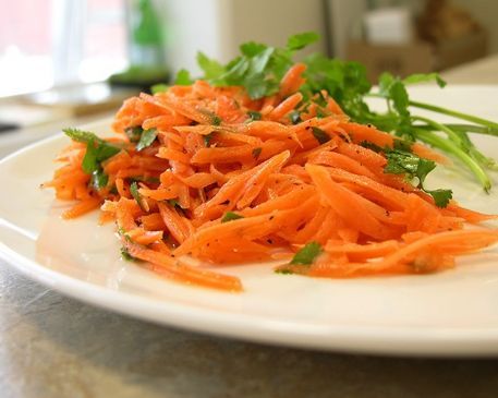 Mediterranean Carrot Salad