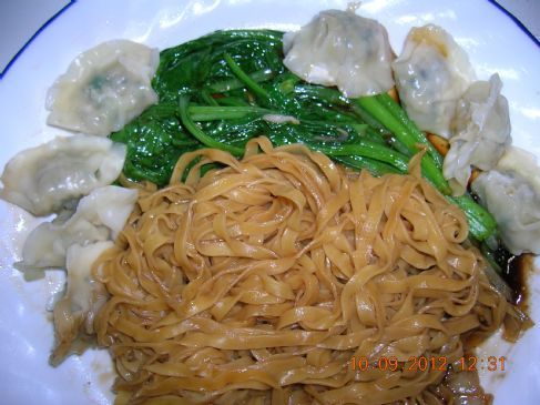 Wonton Noodle, Chicken & Cilantro Mini Wontons & Choy Sum