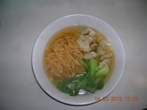 Wonton, Choy Sum & Noodles Soup