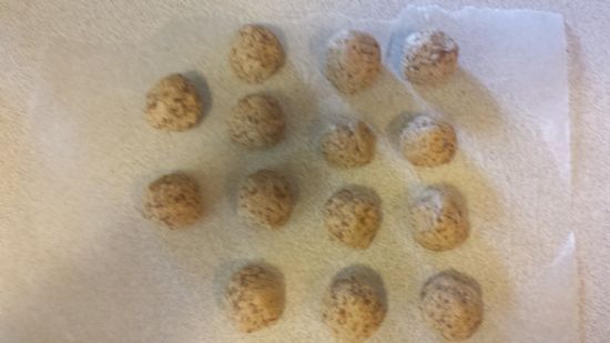 Peanut butter protein balls