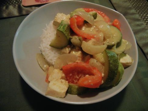 Tofu and Vegetable Thai Green Curry with Rice