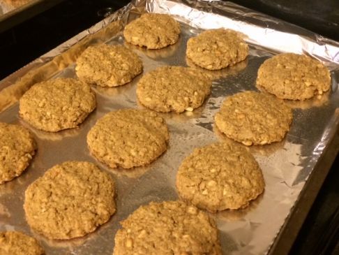 Chewy Peanut Butter Oat Cookies