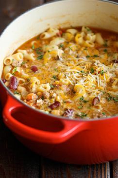 Vegetarian One Pot Chili Mac & Cheese