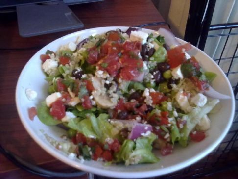 Beth's Dinner Salad with Quinoa and Black Beans