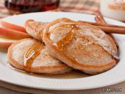 Cinnamon Applesauce Pancakes