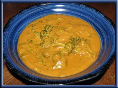 Vegan Cheesy Broccoli Soup