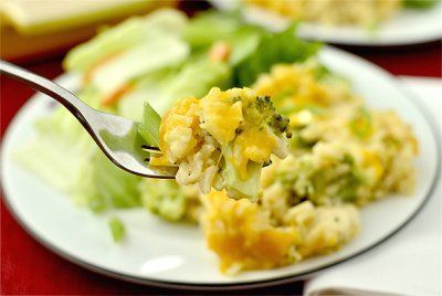 Skinny Cheesy Chicken, Broccoli, and Quinoa Casserole