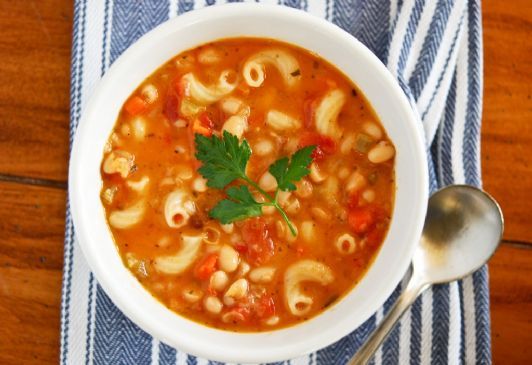 Vegan Crockpot Pasta e Fagioli Soup