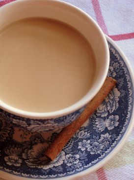 Darjeeling Tea with Milk & Honey