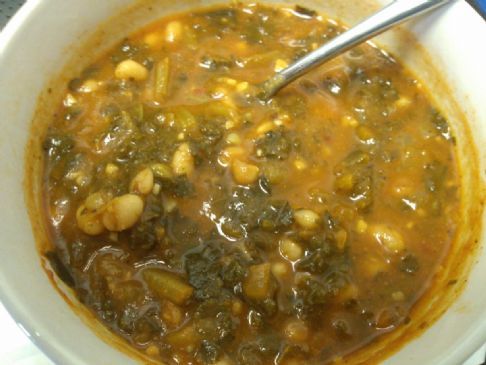 White Bean Garlic & Kale soup