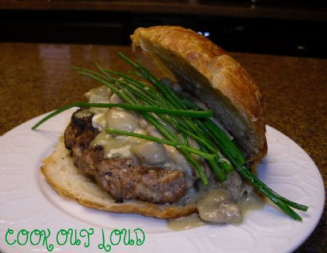 Mushroom, Blue Cheese Burgers (by www.cookoutloud.com)