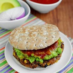 Chipotle Quinoa and Black Bean Burgers