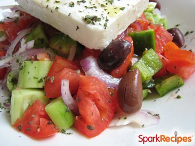 Greek Village Salad (horiatiki salata)