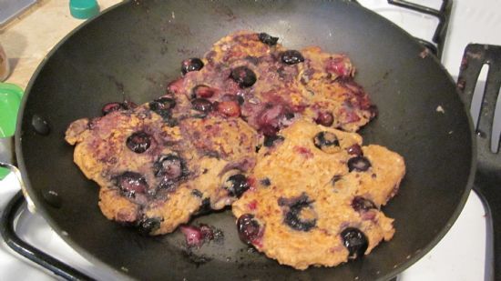 Blueberry Pie Protein Pancakes