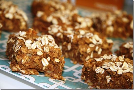 FANNETASTIC FOOD's Almond Butter Banana Breakfast Bars