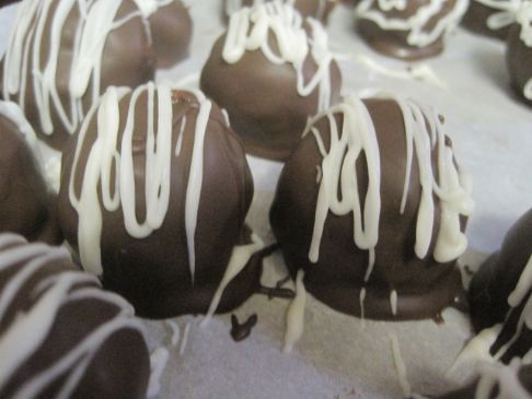 Cake balls (or pops)