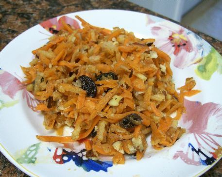 Carrot Apple Salad with Raisins, Nuts & Honey