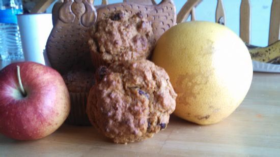 Pumpkin spice raisin bran muffins