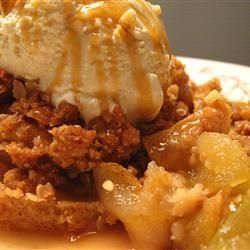 Apple Crumble a La Mode