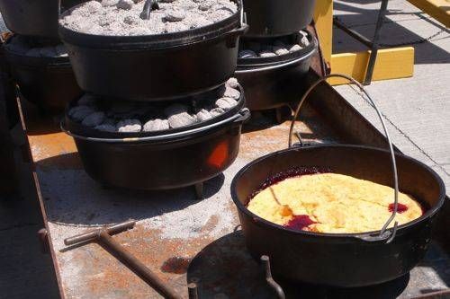 dutch oven blueberry strawberry cobbler