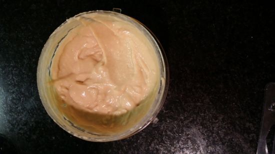 Garlic Hummus 