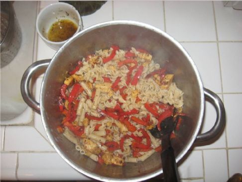 Pasta Sapienza (Bell Peppers and Veggie Chicken)