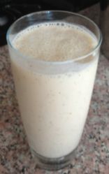 Almond Milk Banana Smoothie - 100 calorie snack