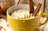 Apple-Cinnamon Slow Cooker Oatmeal