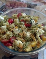 Caprese pasta salad