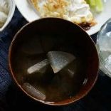 Daikon Wakame Miso Soup