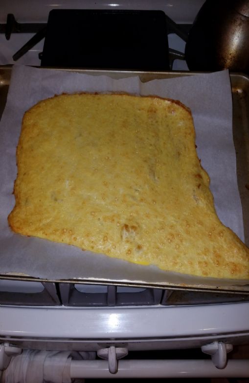 Egg and mozzarella pizza crust (1/2 pie) Recipe SparkRecipes