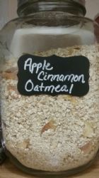 Homemade Apple Cinnamon Oatmeal
