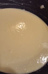 Homemade sweetened condensed milk