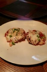 Mini chicken pizzas