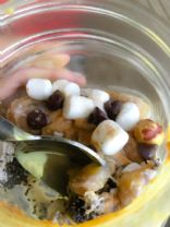 Overnight Oats with Cashew Butter, Marshmallow and Chocolate