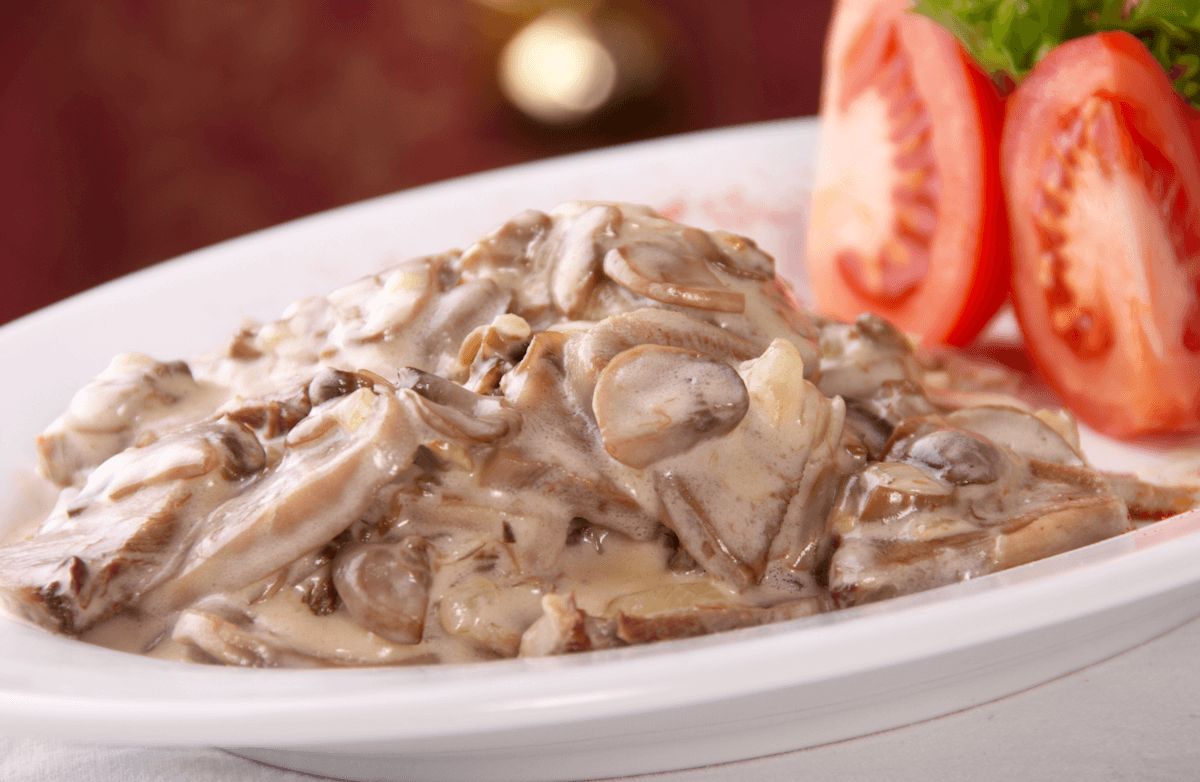 Quick And Easy Creamy Mushroom Chicken Recipe SparkRecipes   3f9db032 1978 4c45 9de0 691e4aa44f4f 