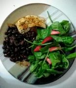 Simple low cal strawberry-cran spinach salad for 1