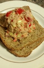 Tuna with a Crunch Salad