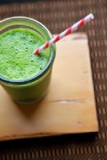 Joy the Baker's Kale, Spinach, & Pear Smoothie