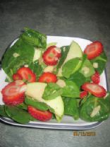 Apple Strawberry Spinach Salad w/Honey Dejon Dressing