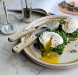 spinach egg english muffin